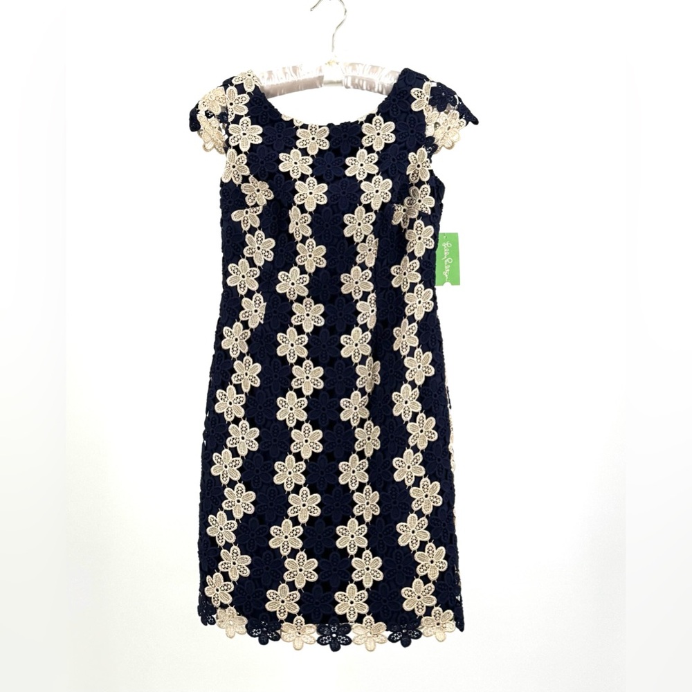 Lilly Pulitzer Barbara Dress in True Navy Two Tone Truly Petal Lace Size 0 NWT